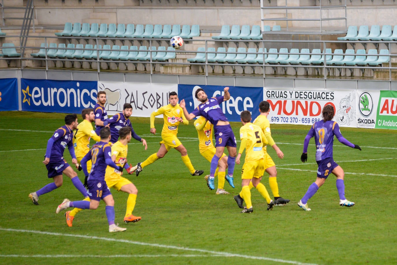 Victoria de La Bañeza ante el Cristo Atlético (0-1)