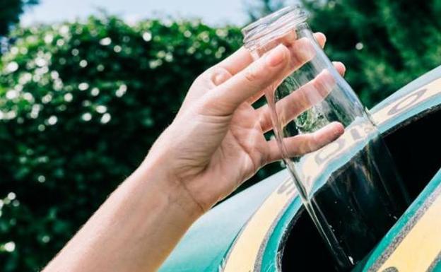 Los vecinos de Ponferrada reciclan 115 toneladas de envases de vidrio en dos meses y superan el reto de Ecovidrio