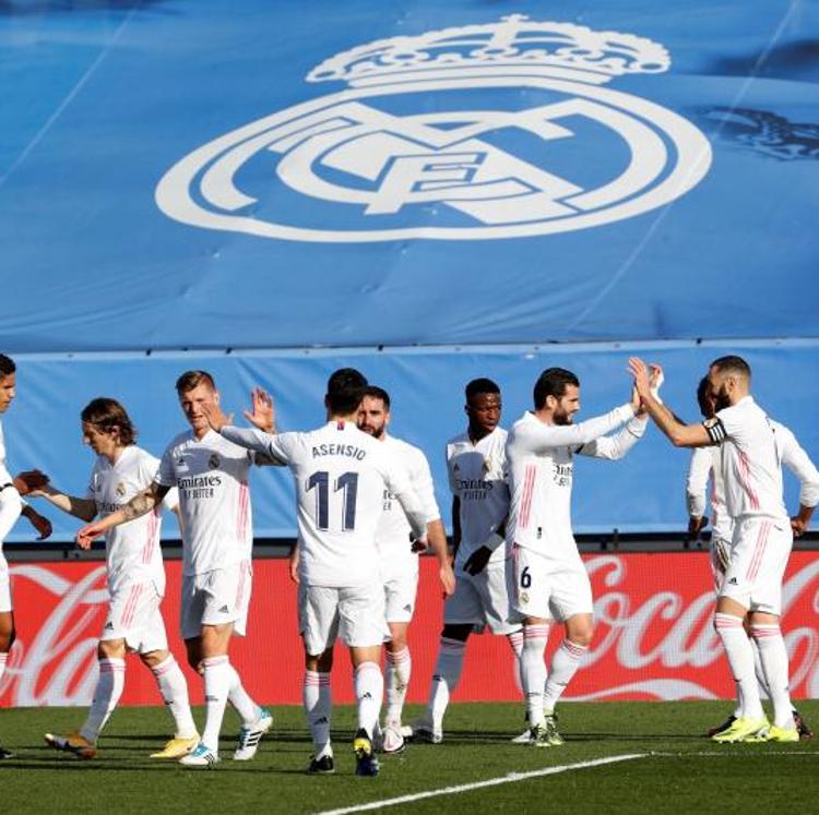 Vídeo: El Real Madrid doblega a un Valencia sin efectividad