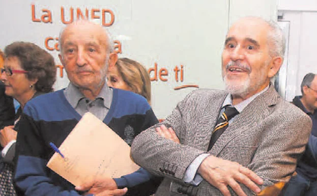 Muere el exdiputado socialista José Álvarez de Paz, hombre clave en la construcción de la autonomía