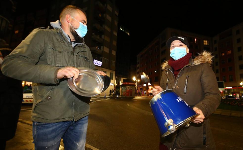 La hostelería berciana saca sus cacerolas contra la Junta y el Gobierno