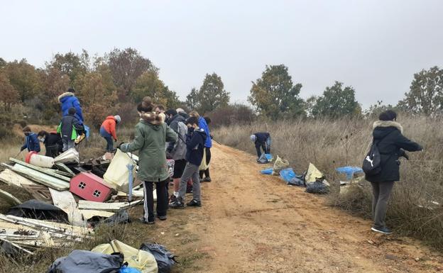 Villaquilambre reanuda la iniciativa 'Basuraleza' en la que ya se han reciclado más de 4.000 kilos de residuos