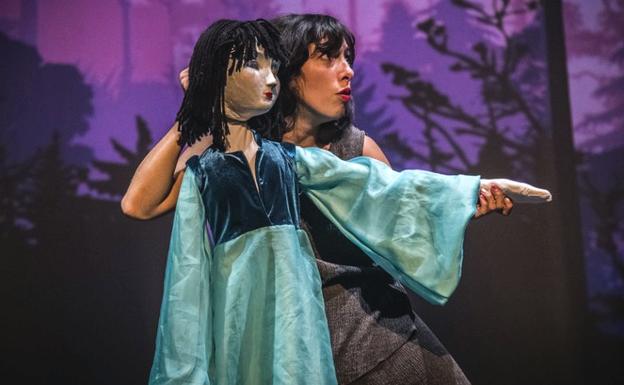 El teatro San Francisco de la capital leonesa acoge la obra infantil 'Blancanieves'