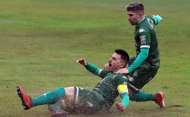 El Atlético Astorga despierta de su letargo ante el Júpiter