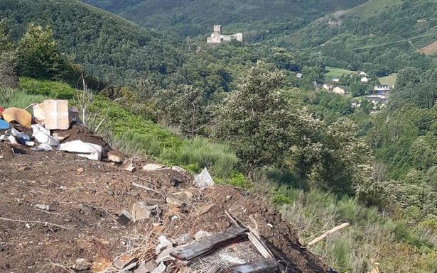 El PSOE de Balboa denuncia irregularidades en el contrato del servicio de recogida de basura