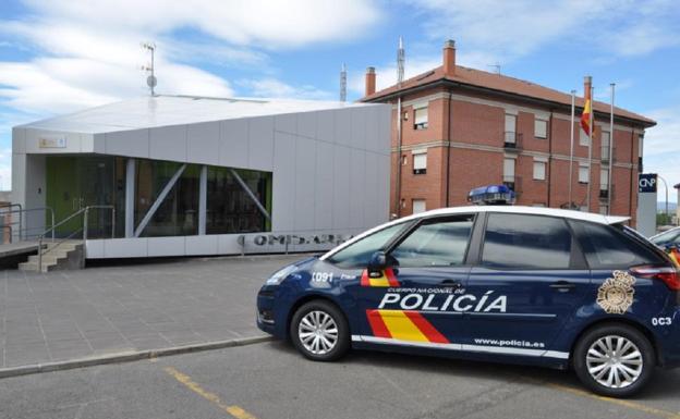 La Policía Nacional detiene a dos jóvenes en Astorga por acosar a un menor de 15 años