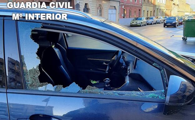 La Guardia Civil detiene en La Bañeza a un hombre que había cometido cinco robos y cuatro hurtos desde 2020