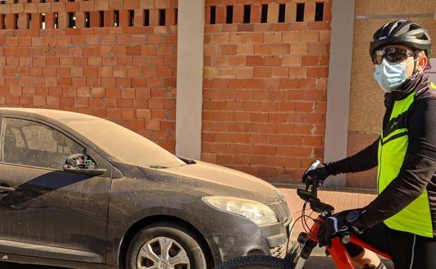 Medio Ambiente recomienda tomar medidas de precaución ante el aumento de partículas de polvo procedentes de África