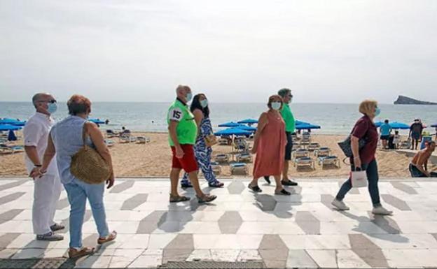 Las agencias de viaje leonesas ven «una pequeña luz al final del túnel» con el retorno de los viajes del Imserso