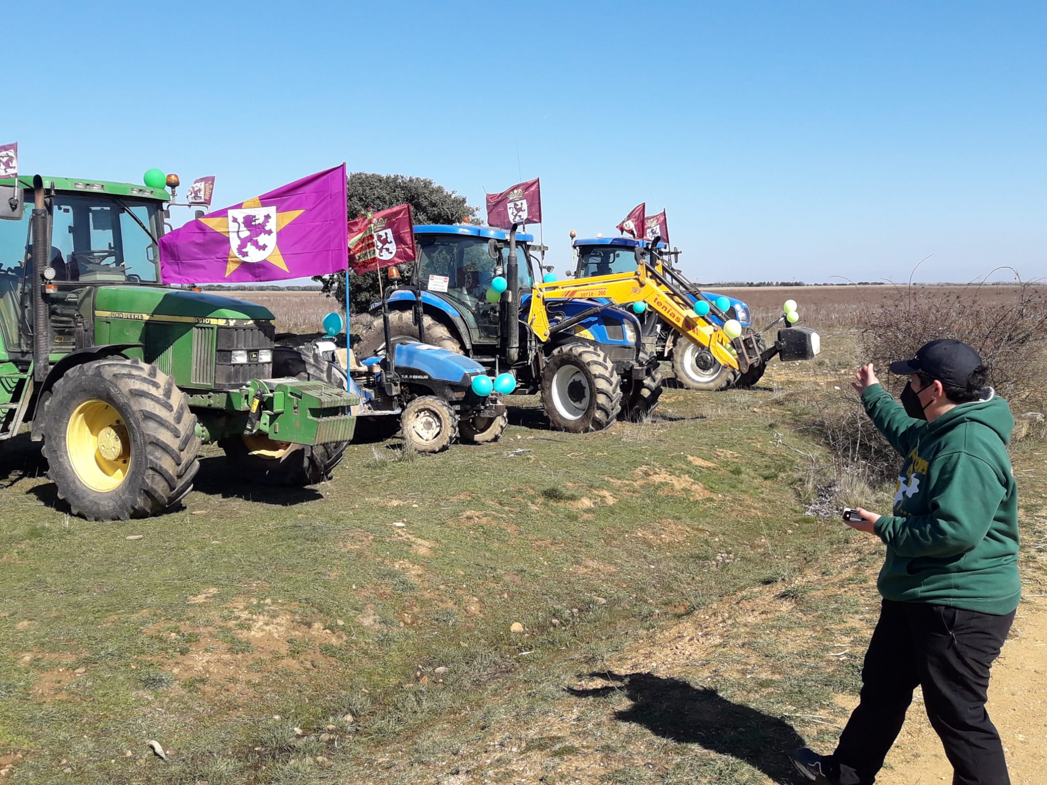 Reliegos dice no: más de un centenar de vehículos salen en caravana para rechazar la futura planta de lodos