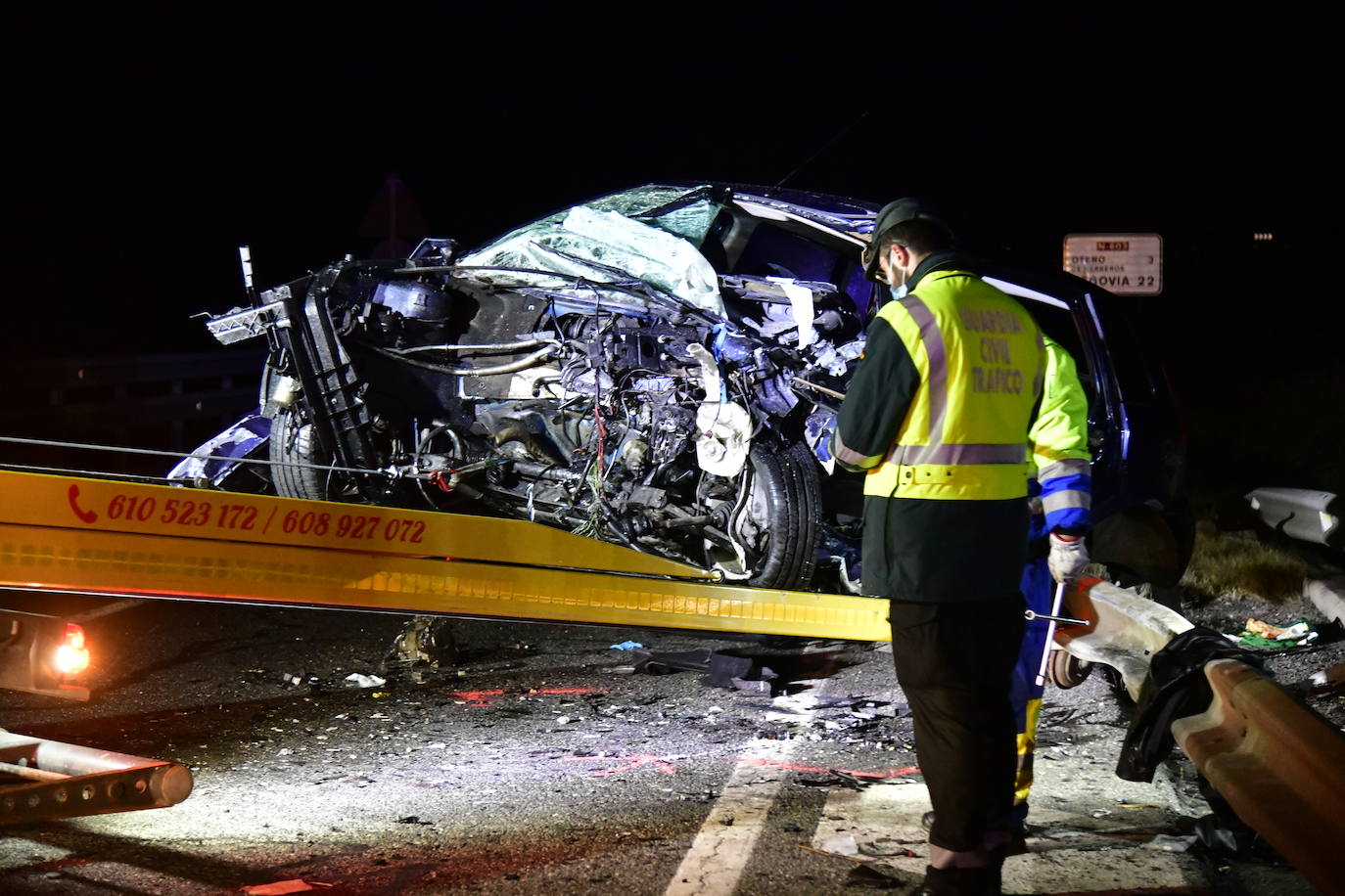 Herida grave una joven de 18 años tras una colisión en la carretera entre Otero de Herreros y Los Ángeles de San Rafael