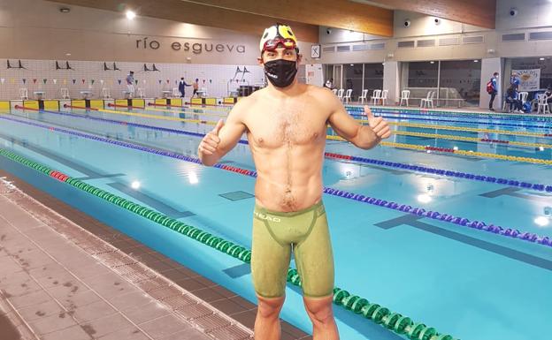 Kevin Viñuela, listo para la temporada: campeón autonómico en 1.500 metros de natación