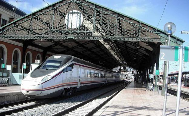 Los sindicatos lamentan que «León pierde fuerza ferroviaria con cada decisión» de Renfe