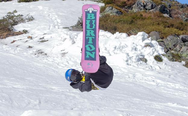 Leitariegos acoge la primera competición de snowboard de la Cordillera Cantábrica