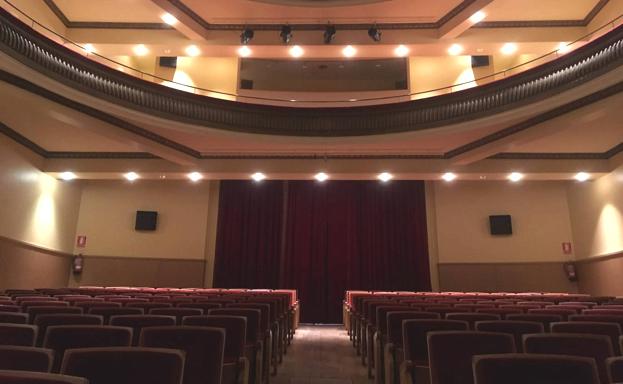 Renovación integral de la iluminación de sala del Teatro Municipal de La Bañeza