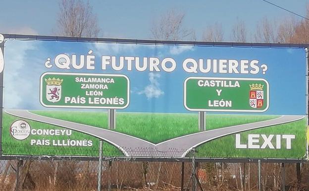 Conceyu País Llionés instala una valla en la que da a elegir: o Castilla y León o una nueva autonomía leonesa