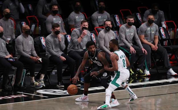 Irving apuntilla a los Celtics con 40 puntos