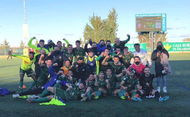 El Atlético Astorga se lleva un partido de alto voltaje y luchará por el ascenso