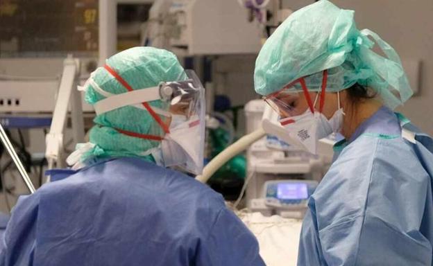 El Bierzo y Laciana registran cinco positivos y tres ingresos por COVID-19 en las últimas horas