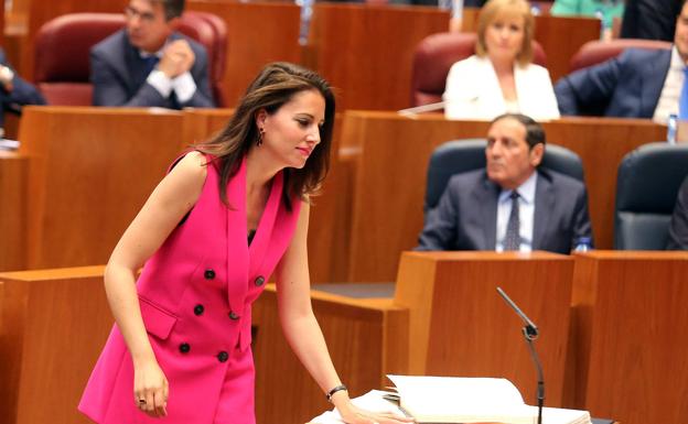 María Montero, una de las procuradoras más activas y con más participación en el grupo de Cs