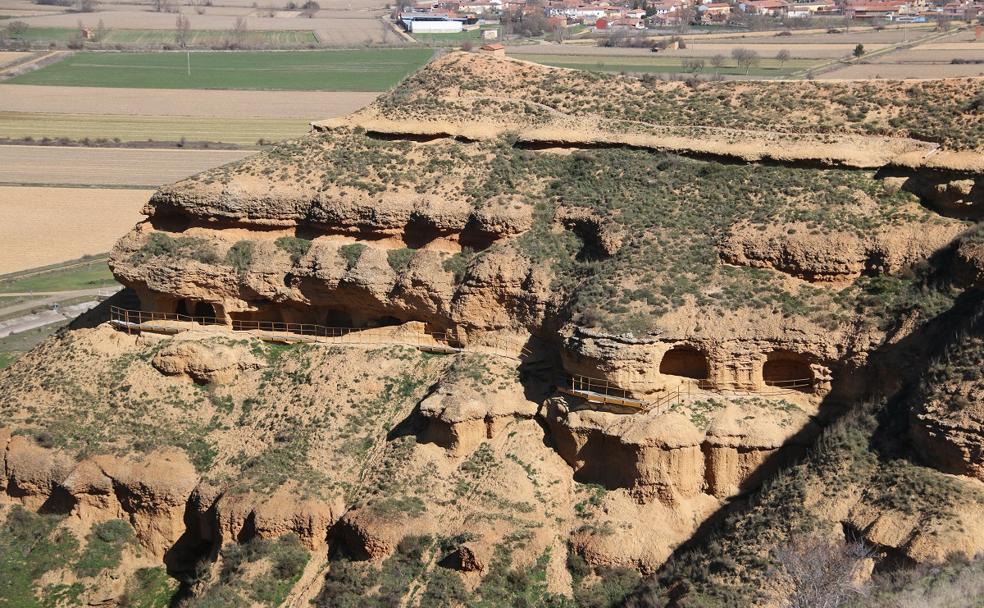 Las Cuevas Menudas, un tesoro medieval excavado en roca