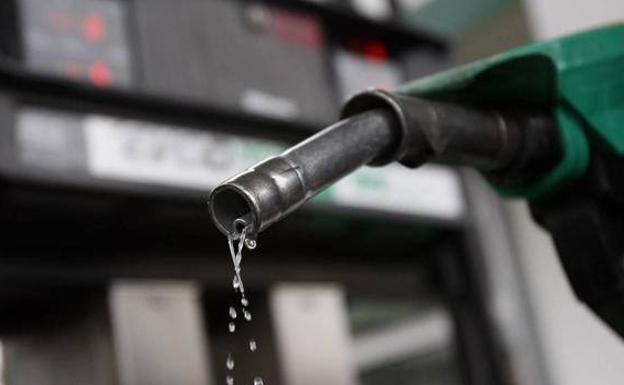 El Ministerio de Transición Ecológica lanza un portal que compara el precio del combustible por estación de servicio