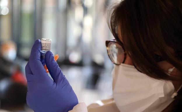 Sanidad llama a 8.000 personas a la vacunación masiva del sábado en todo el área de salud de León