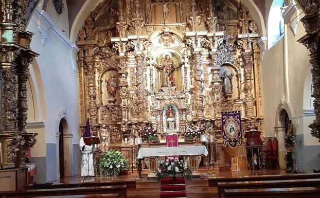 Santa Marina del Rey vive la Semana Santa con una exposición en su iglesia parroquial