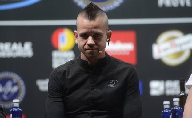 Dabiz Muñoz la lía con su 'Paella Pedroche'