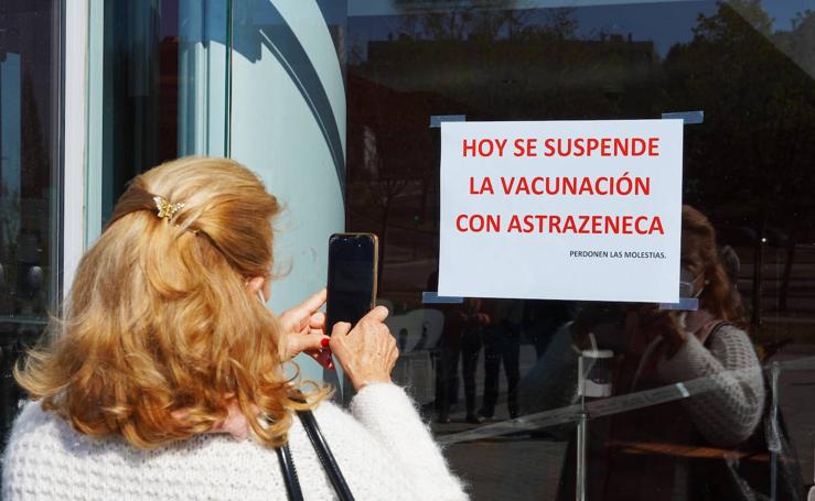 Castilla y León paraliza la vacunación con AstraZeneca