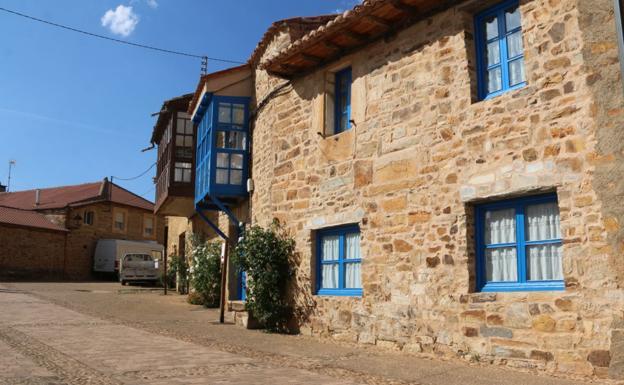 'La Casa de las Maestras' de Santa Colomba de Somoza será un museo de la cultura pop