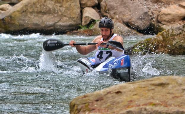 Doble victoria de Guillermo Fidalgo en su vuelta a la competición