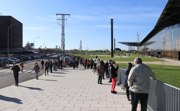 León 'pierde' el miedo a la AstraZeneca con 1.141 vacunados en una misma jornada