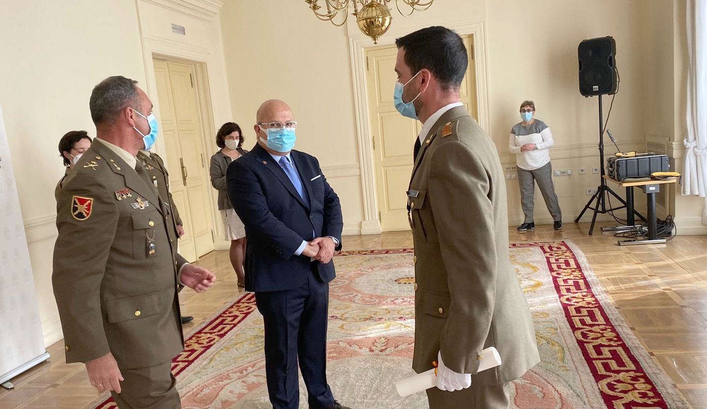 Por su empeño y sacrificio