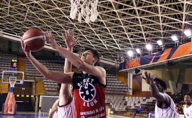 Basket León se despide del sueño tras una reacción muy tardía