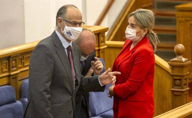 Luis Fuentes expresa su «profundo dolor» por la muerte de una mujer víctima de la violencia de género en León