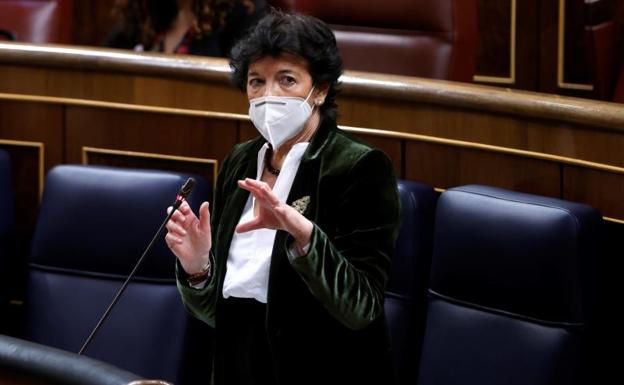 El Constitucional estudiará los recursos de PP y Vox contra la 'Ley Celaá'