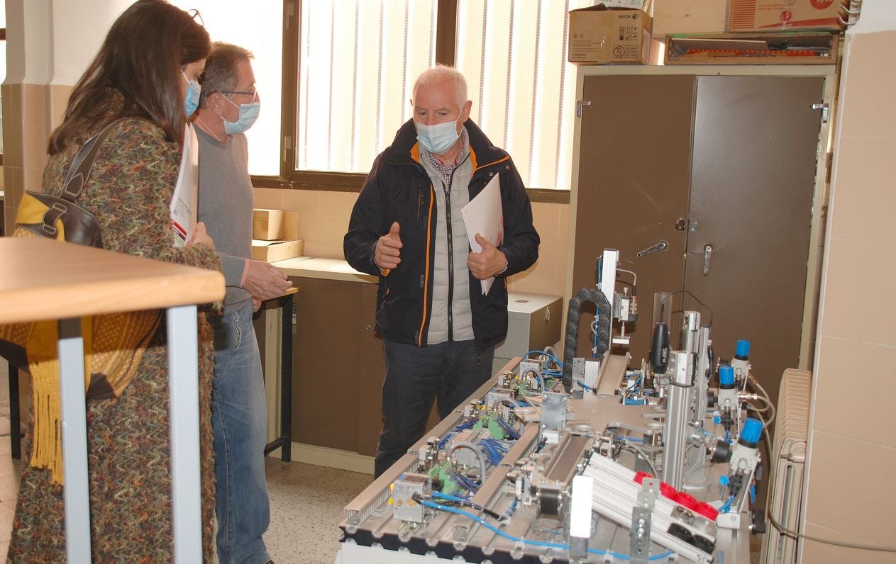 La FELE y la Escuela de Trabajo Social visitan el centro Don Bosco