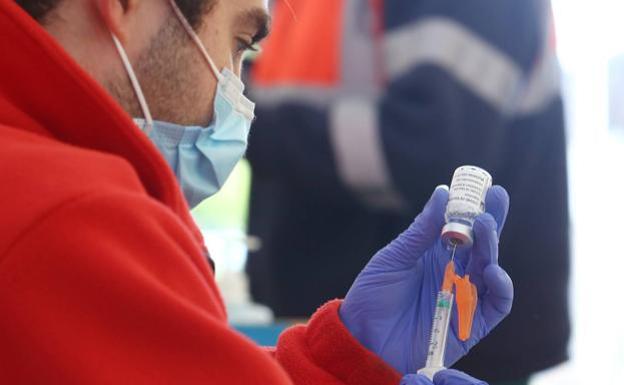 León se pone al día en vacunación e inoculará este jueves las dosis que suspendió la semana pasada