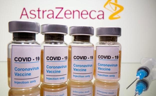 Vacuna COVID-19 de AstraZeneca: beneficios y riesgos en contexto