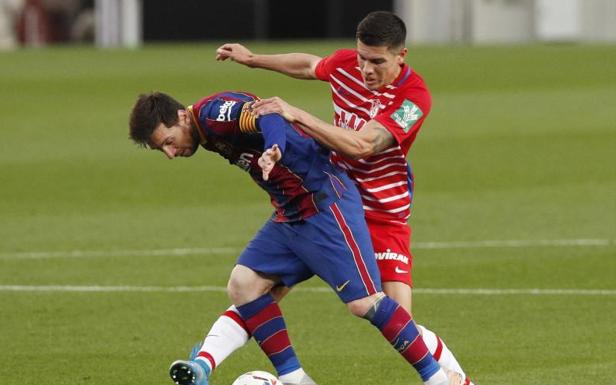 Messi le da prioridad al Barça