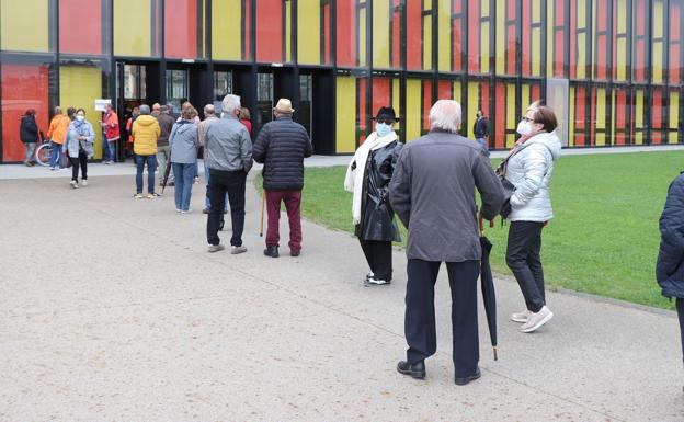 Récord de vacunaciones en Castilla y León contra la covid-19: 36.087 dosis en un día