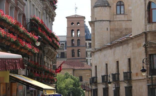 Izquierda Unida de León reclama las inmatriculaciones de bienes inmuebles de la Iglesia Católica