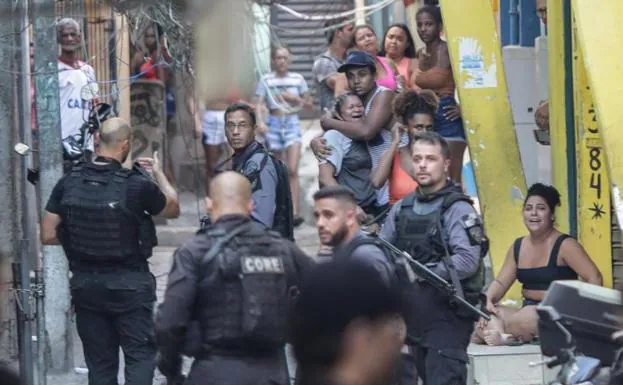 Una operación policial en una favela de Río de Janeiro deja 25 muertos