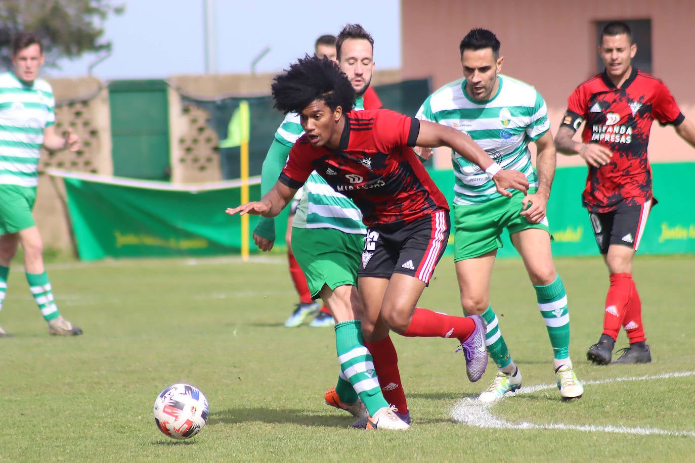 Partido entre el CD La Virgen y el Mirandés B