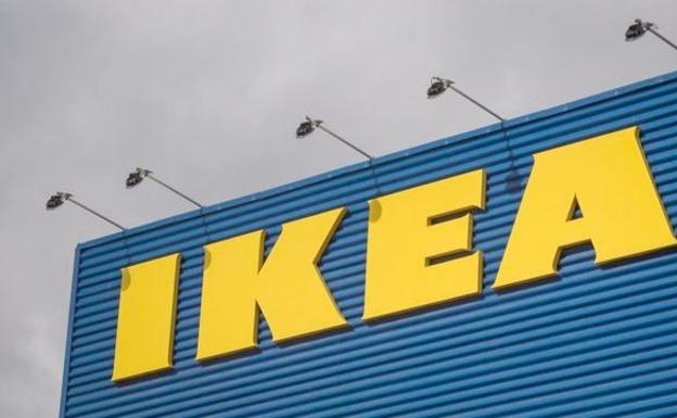 Ikea regala a los leoneses el peaje de la autopista León-Asturias