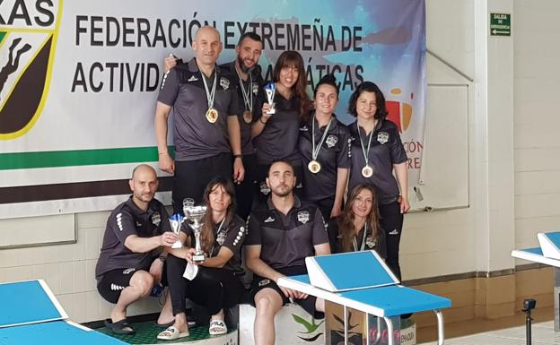 El Sport Bernesga regresa con 14 medallas de la primera prueba de la Copa de España de Buceo