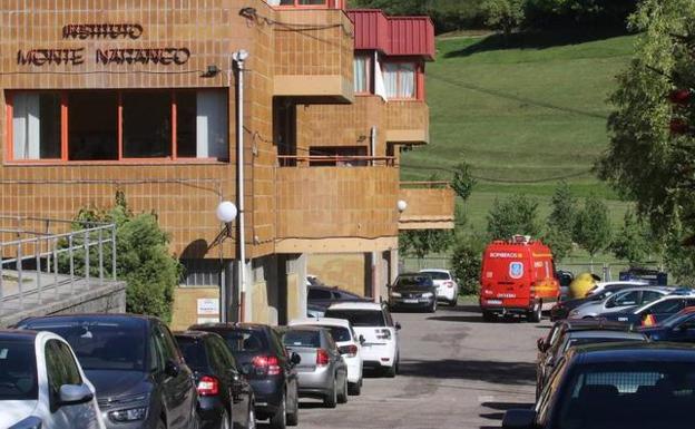 Fallece el conserje de un instituto de Oviedo aplastado por un ascensor