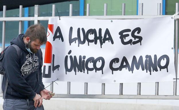 Los trabajadores de Roldán respaldan la primera jornada de huelga en demanda de una única prima de producción y exigen una propuesta a la empresa