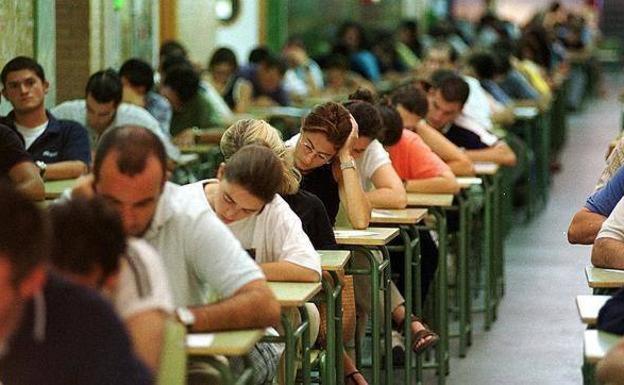 Un total de 15.816 aspirantes optará a alguna de las 1.401 plazas ofertadas por Educación y que se examinará el 19 de junio